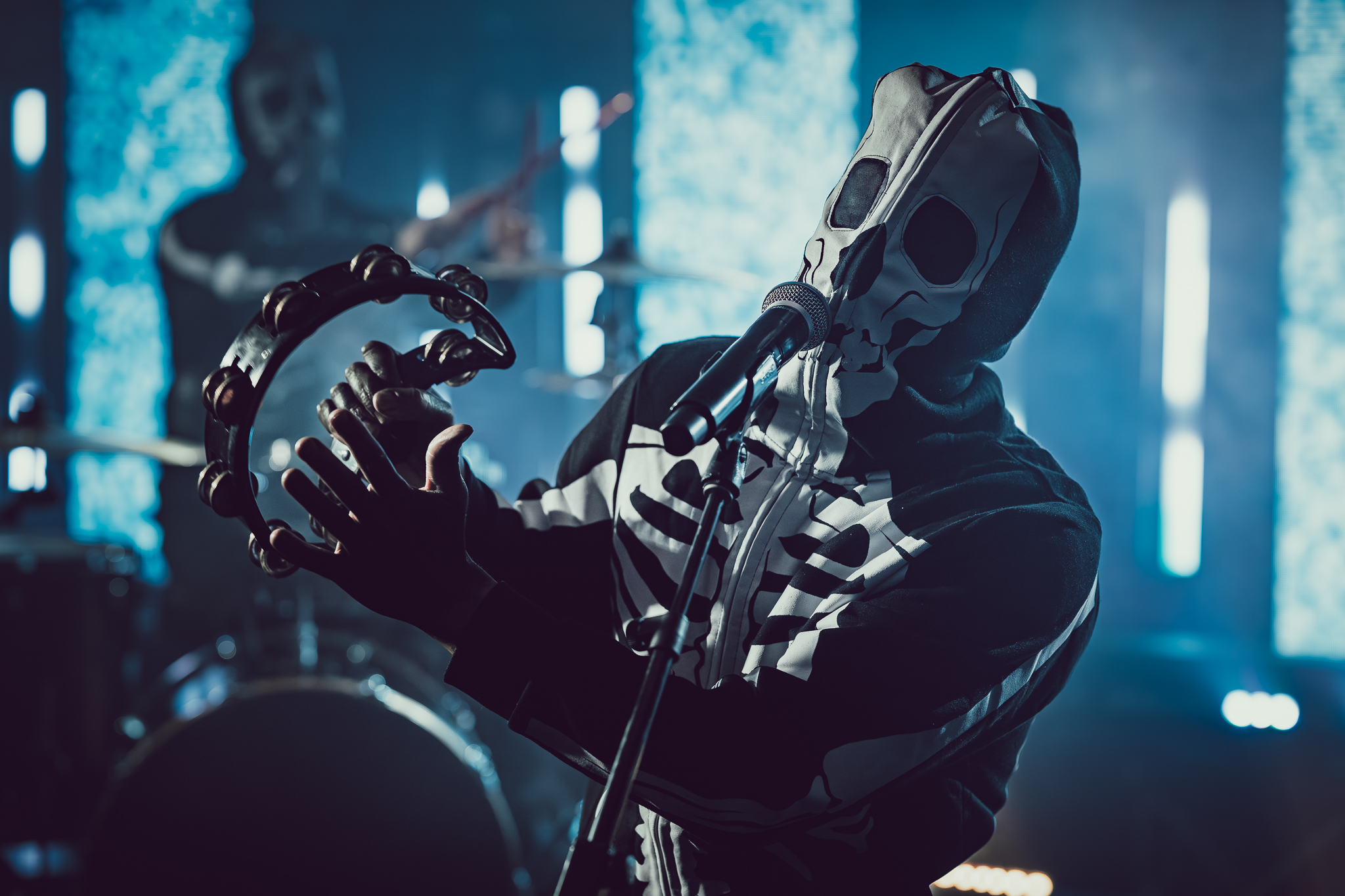 BLURRYFACE-LiveShots-SkeletonTambourine-4